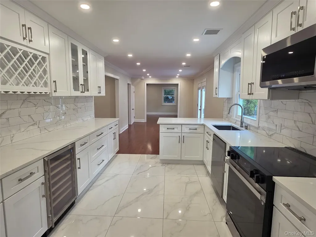 5 Bently Lane Stony Brook NY 11790