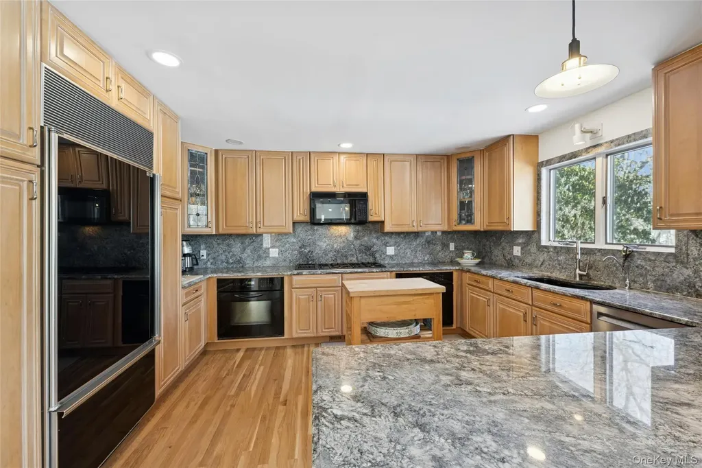 15 Rivers Road East Hampton NY 11937