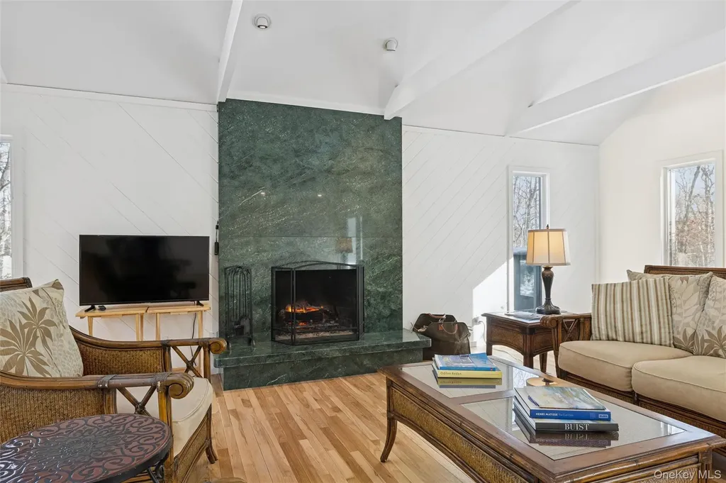 15 Rivers Road East Hampton NY 11937