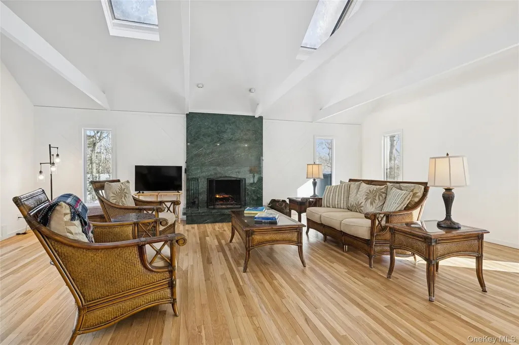 15 Rivers Road East Hampton NY 11937