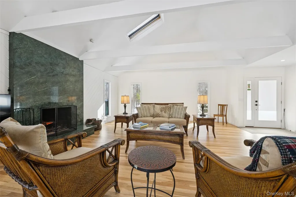 15 Rivers Road East Hampton NY 11937