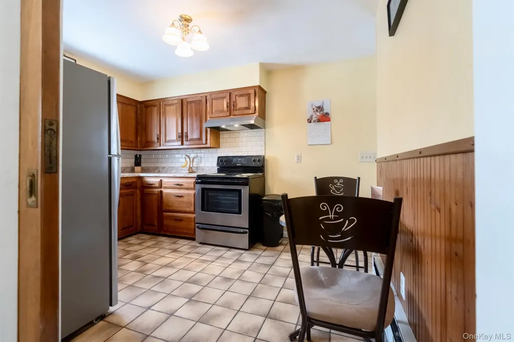 2 Clifton Terrace Kingston NY 12401