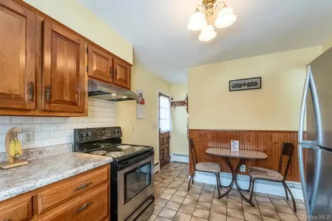 2 Clifton Terrace Kingston NY 12401