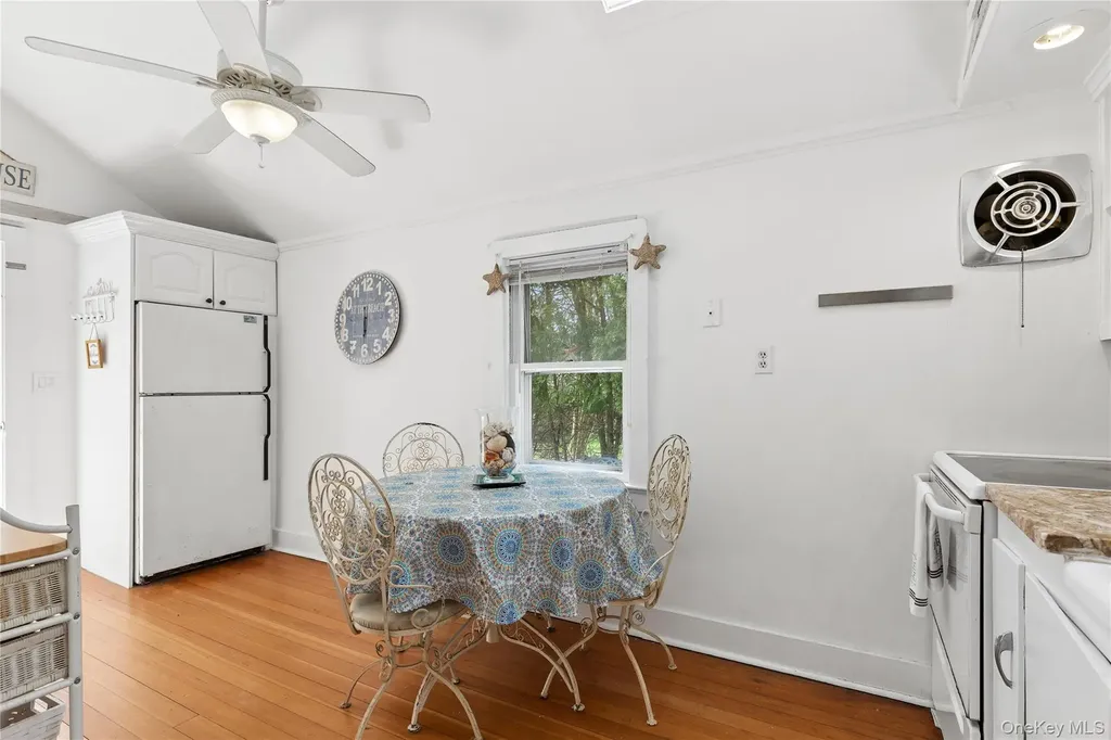 3 Lincoln Street Westhampton NY 11977