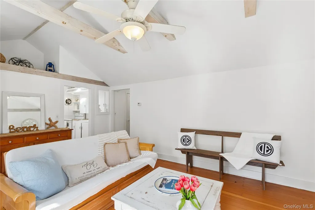 3 Lincoln Street Westhampton NY 11977
