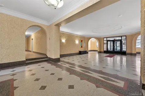 225 Bennett Avenue New York (manhattan) NY 10040