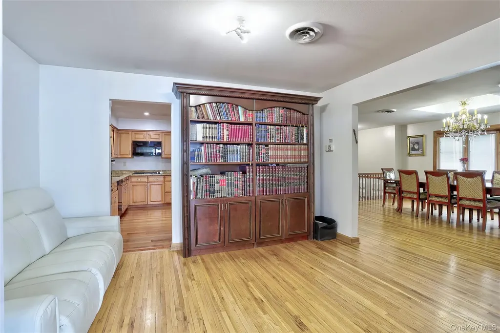 18 Wilsher Drive Monsey NY 10952