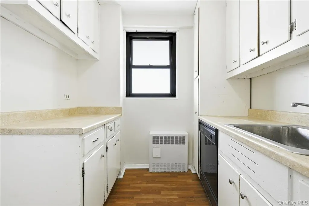 90-50 Union Turnpike Glendale NY 11385