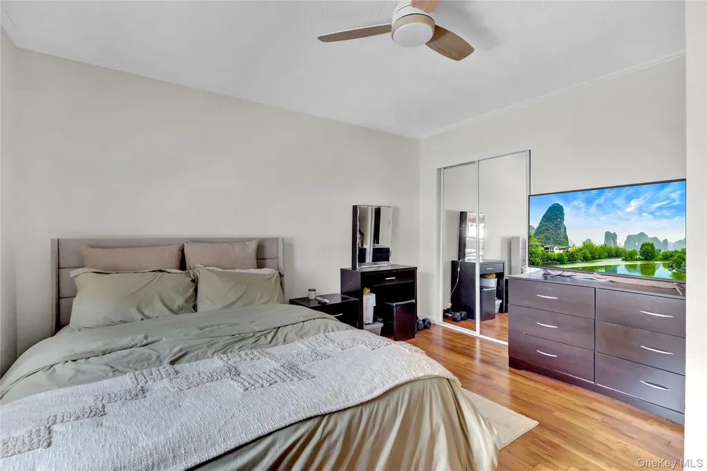 65 W Broadway Long Beach NY 11561