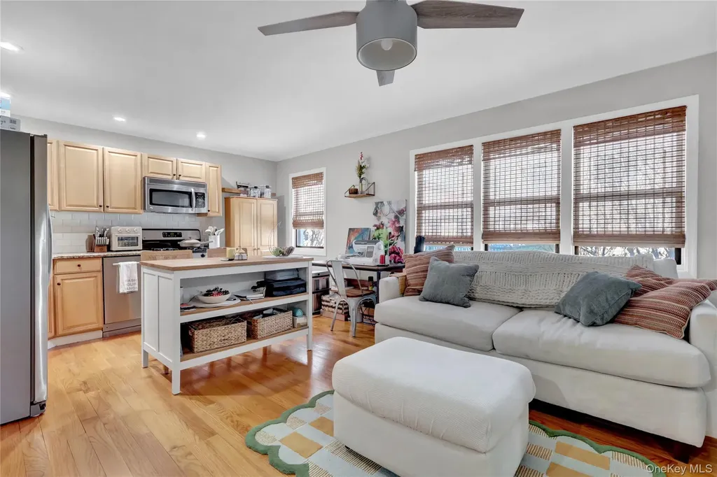 65 W Broadway Long Beach NY 11561