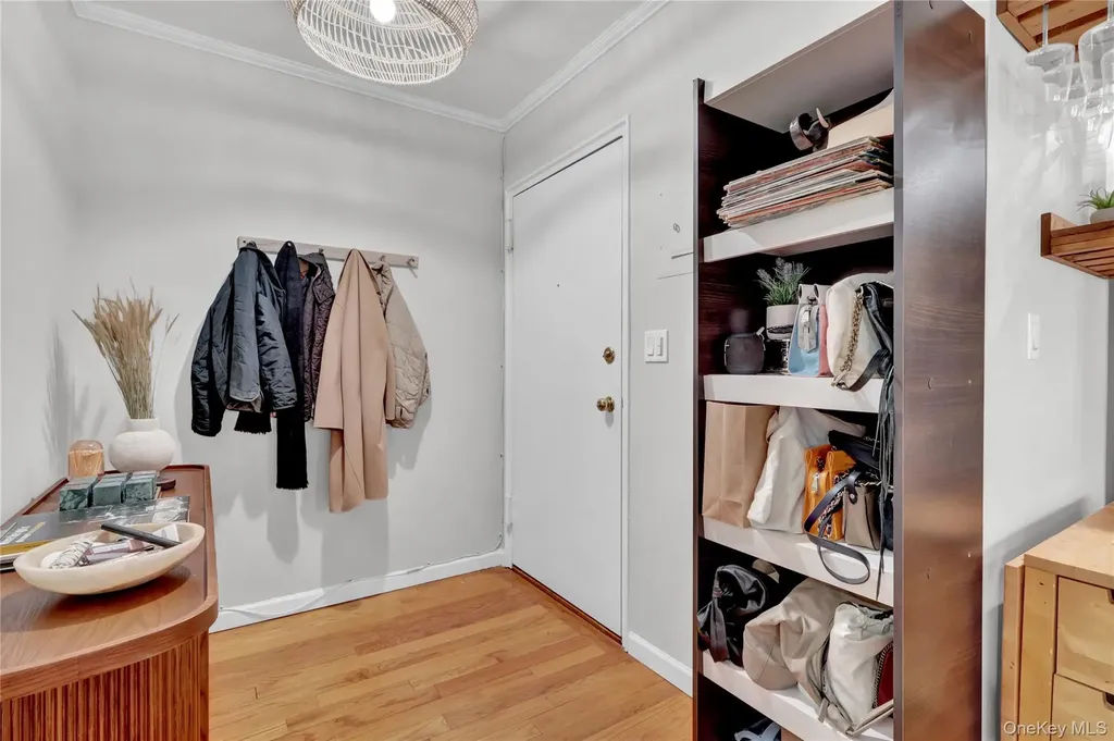 65 W Broadway Long Beach NY 11561