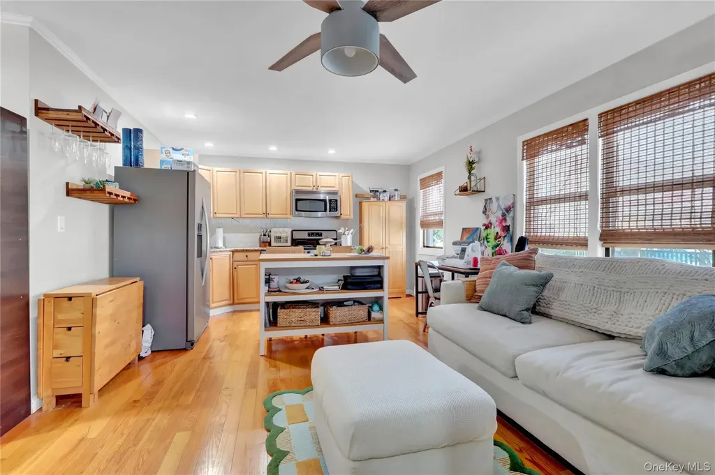 65 W Broadway Long Beach NY 11561