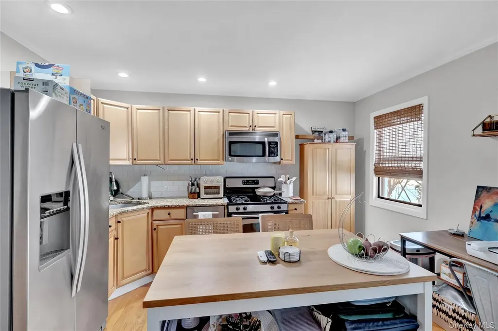 65 W Broadway Long Beach NY 11561
