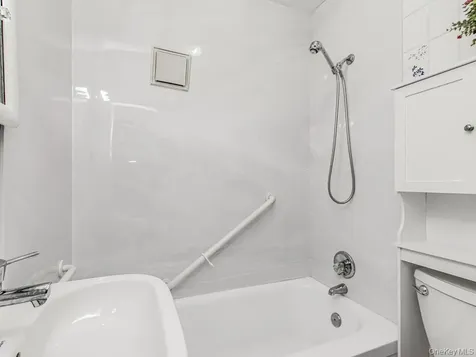 617 Kimball Avenue Yonkers NY 10704