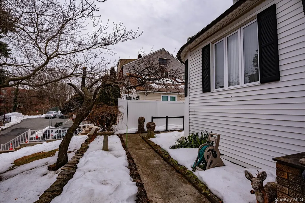 45 Aka 47 Saint James Terrace Yonkers NY 10704