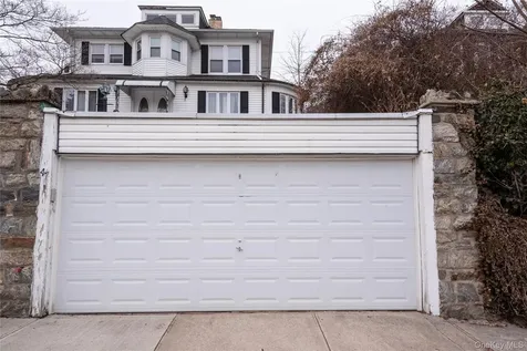 45 Aka 47 Saint James Terrace Yonkers NY 10704
