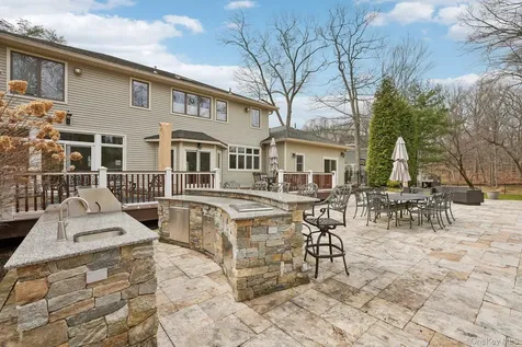 14 Pepperidge Drive New City NY 10956