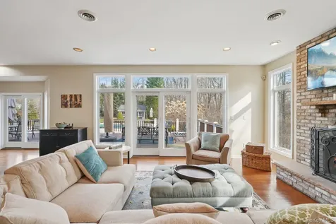 14 Pepperidge Drive New City NY 10956