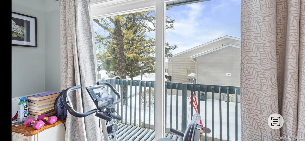 231 Springmeadow Drive Holbrook NY 11741