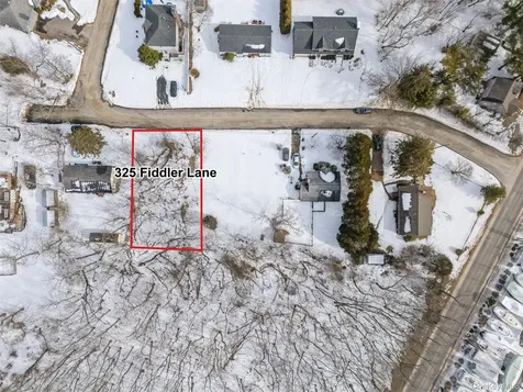 325 Fiddler Lane Greenport NY 11944