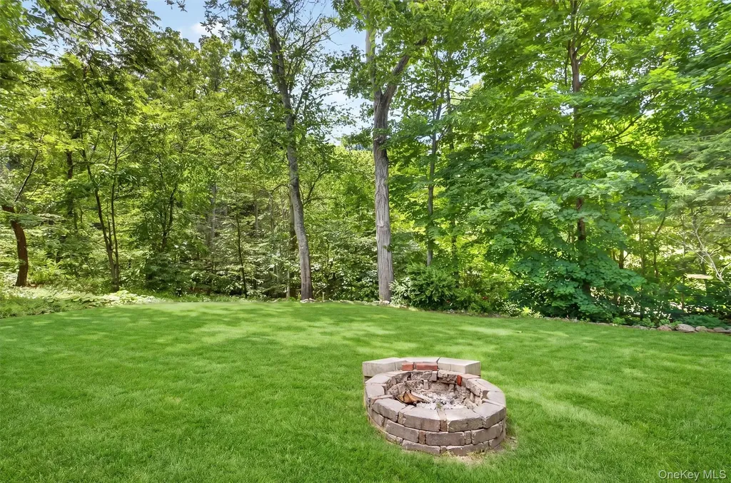 35 Wheeler Drive Cortlandt Manor NY 10567