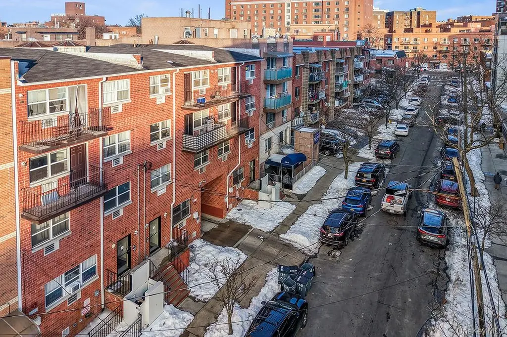 13907 34th Avenue Flushing NY 11354