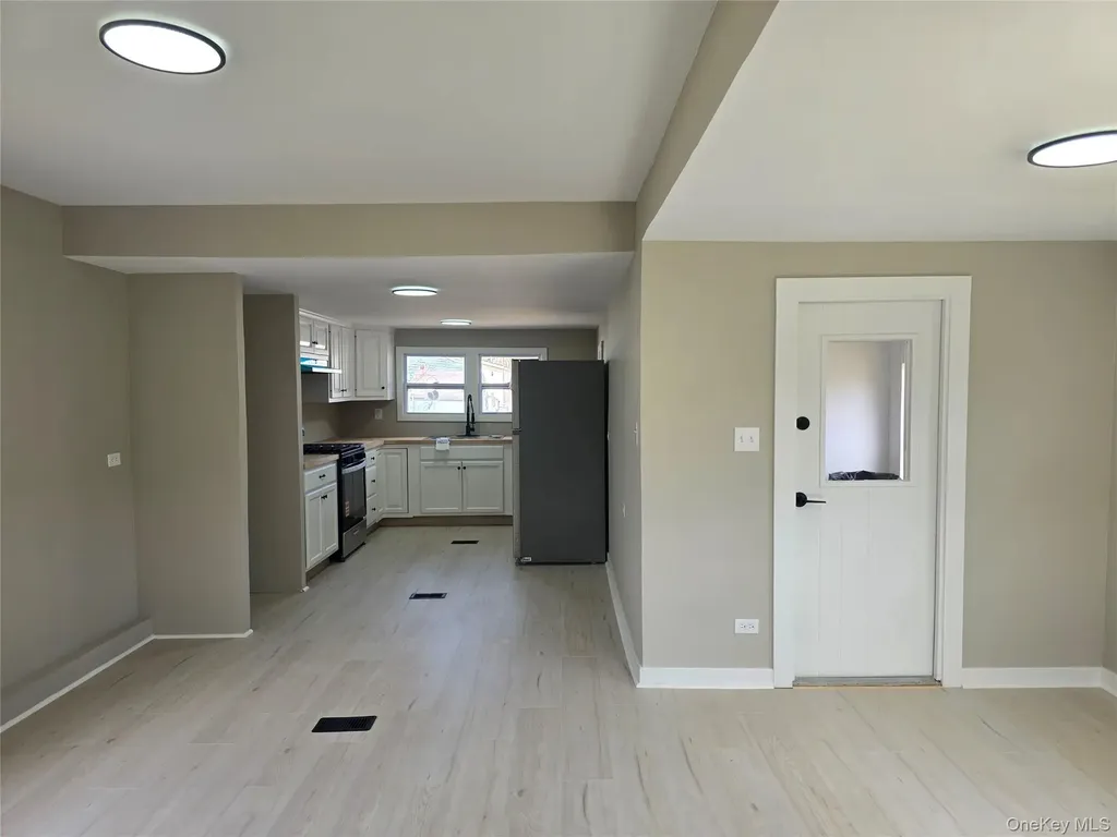 16 Jennifer Court Poughkeepsie NY 12601