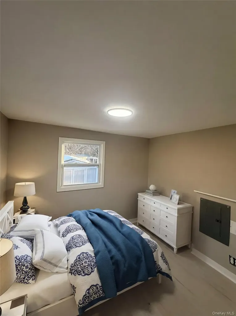 16 Jennifer Court Poughkeepsie NY 12601