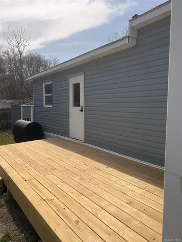 16 Jennifer Court Poughkeepsie NY 12601