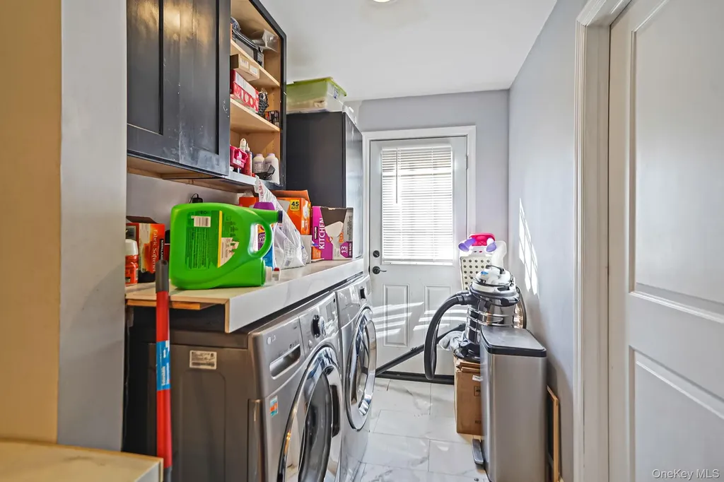 22 Eisenhower Avenue Brentwood NY 11717