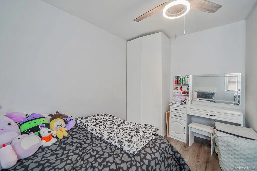 22 Eisenhower Avenue Brentwood NY 11717