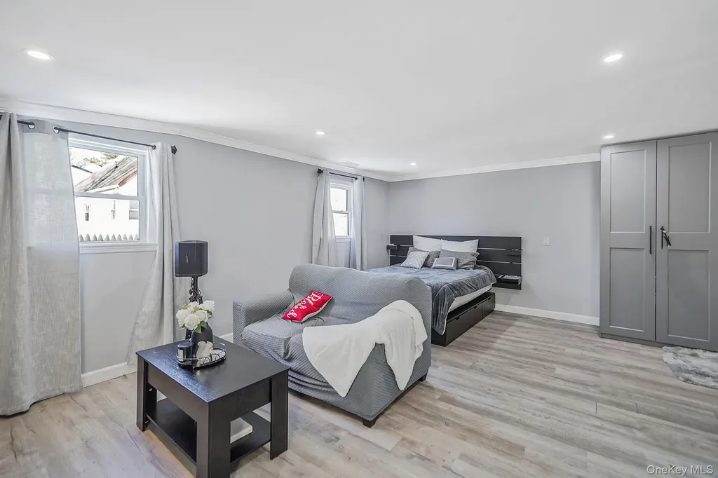 22 Eisenhower Avenue Brentwood NY 11717