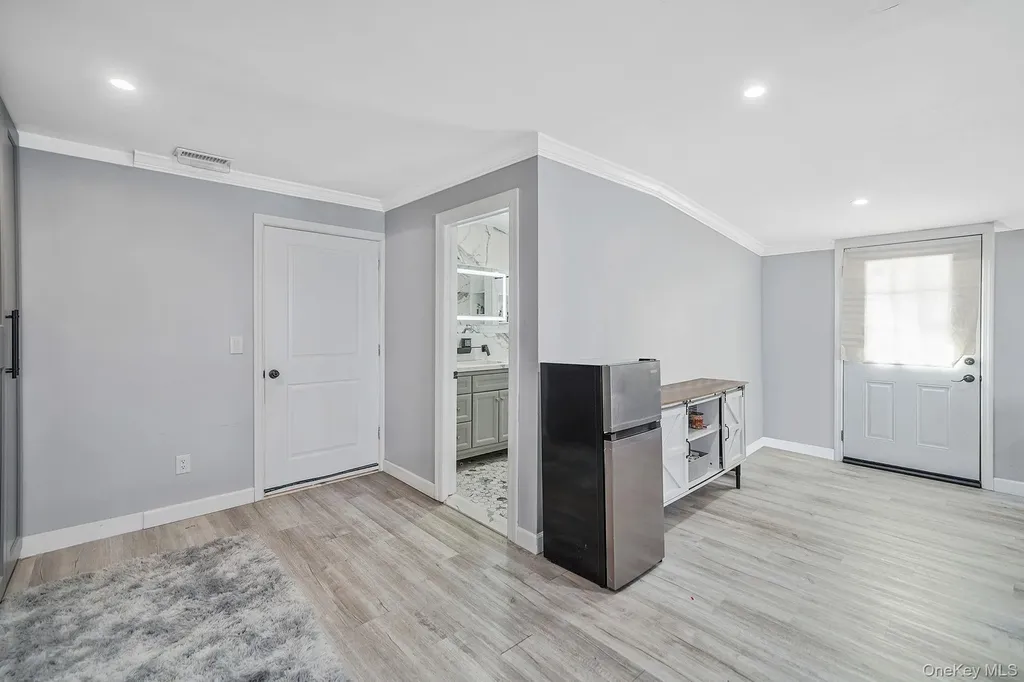 22 Eisenhower Avenue Brentwood NY 11717