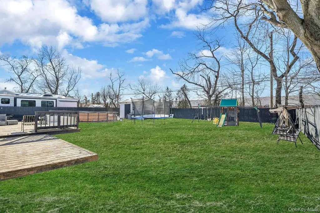 22 Eisenhower Avenue Brentwood NY 11717