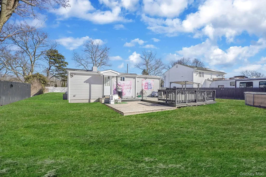 22 Eisenhower Avenue Brentwood NY 11717