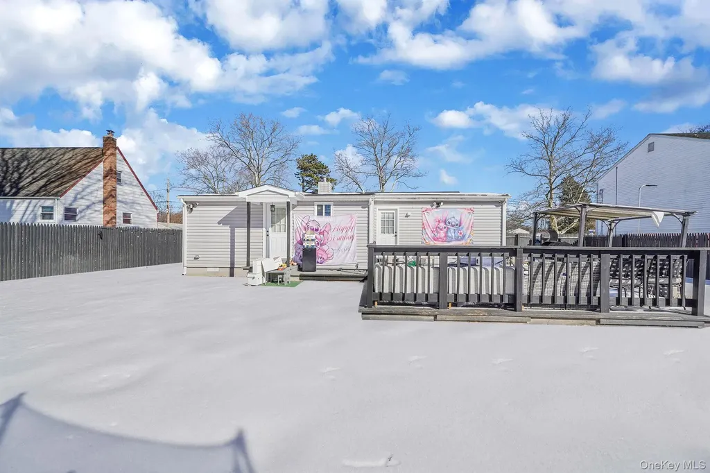 22 Eisenhower Avenue Brentwood NY 11717
