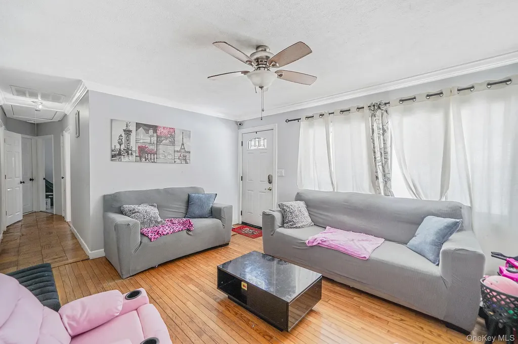 22 Eisenhower Avenue Brentwood NY 11717
