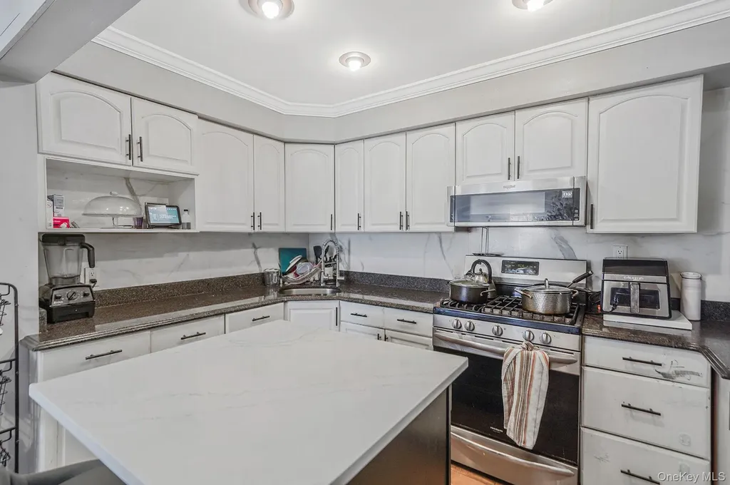 22 Eisenhower Avenue Brentwood NY 11717
