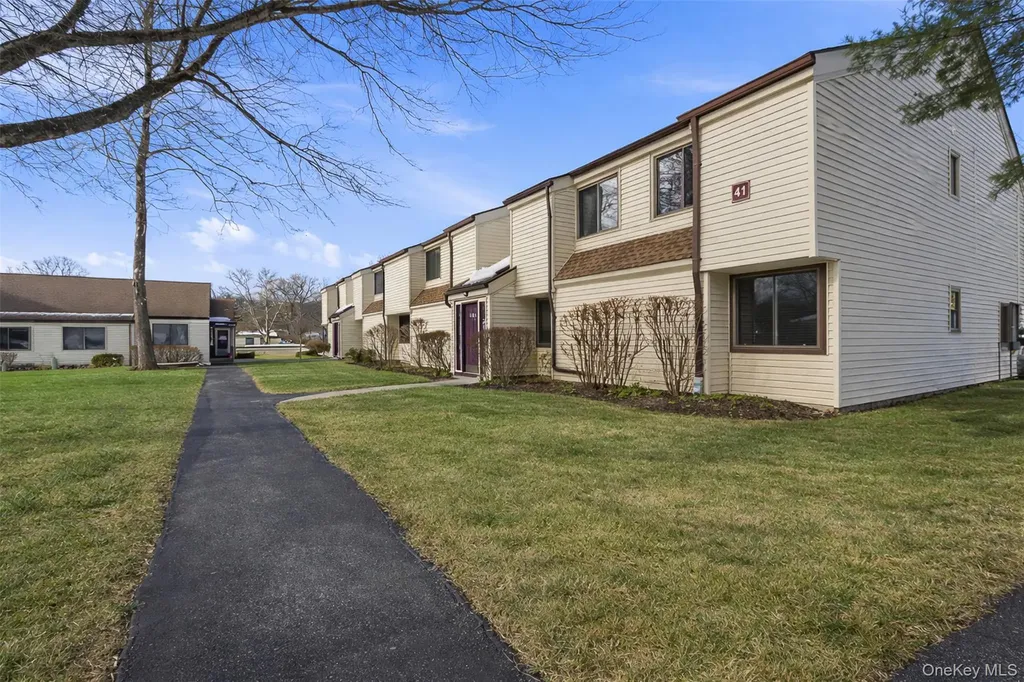 41 Jefferson Oval Yorktown Heights NY 10598