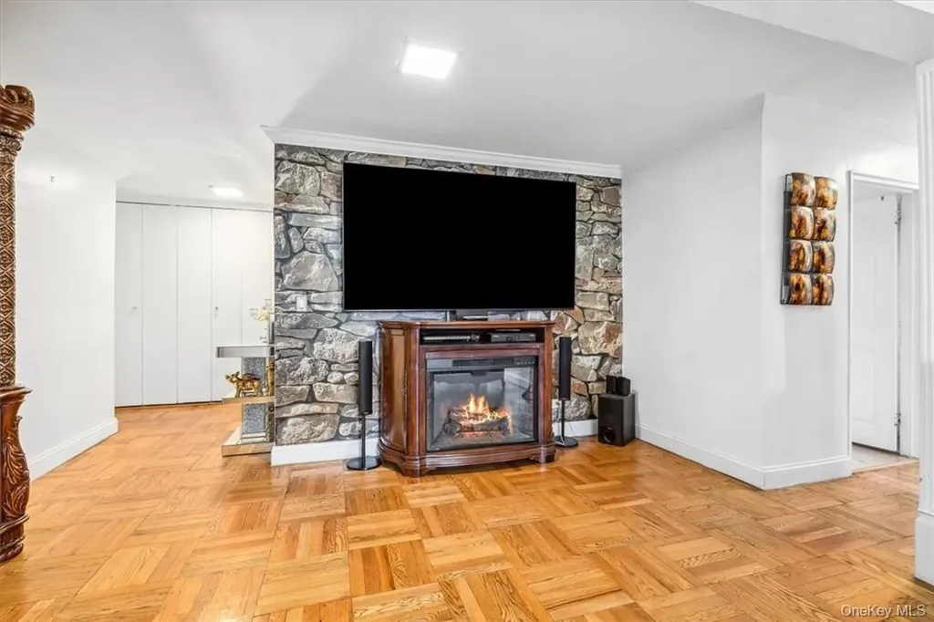 2835 Webb Avenue Bronx NY 10468