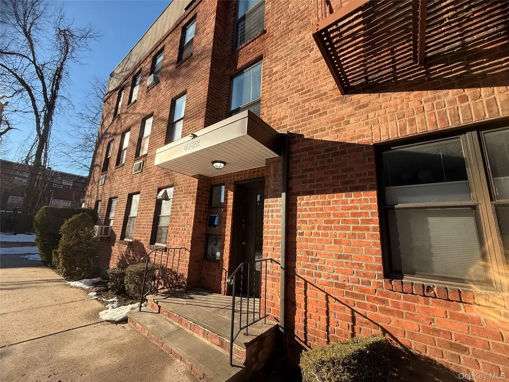 47-22 215th Place Bayside NY 11361