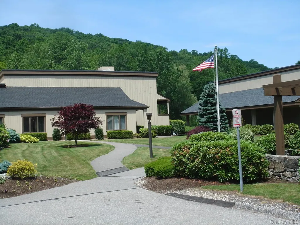772 Heritage Hills Somers NY 10589