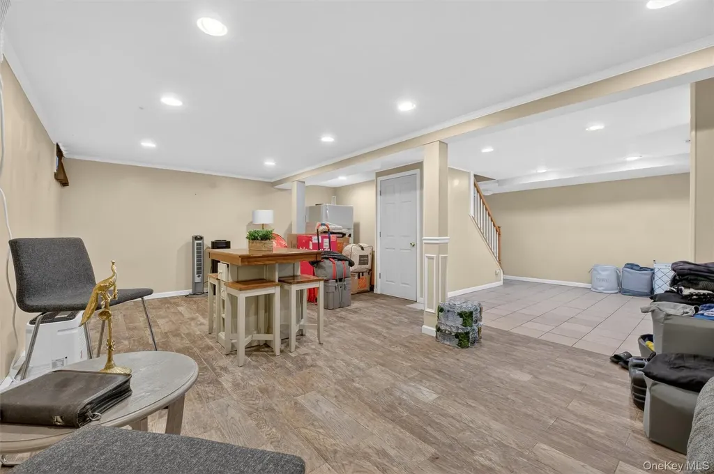 30 Lakeview Terrace Mahopac NY 10541