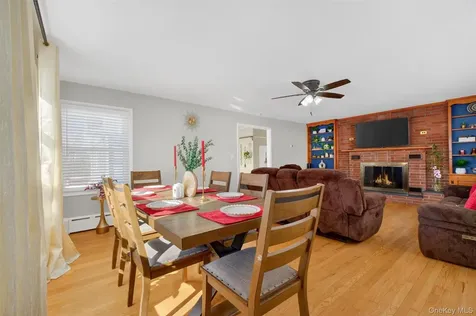 30 Lakeview Terrace Mahopac NY 10541