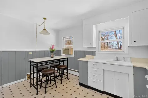 30 Lakeview Terrace Mahopac NY 10541