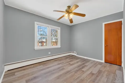 30 Lakeview Terrace Mahopac NY 10541