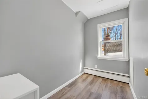 30 Lakeview Terrace Mahopac NY 10541