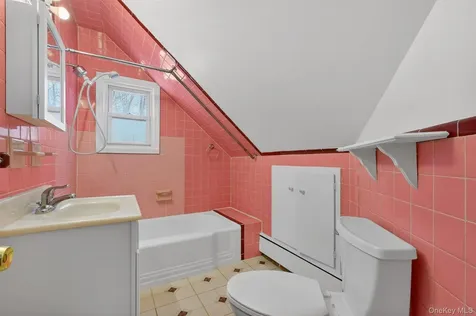 30 Lakeview Terrace Mahopac NY 10541