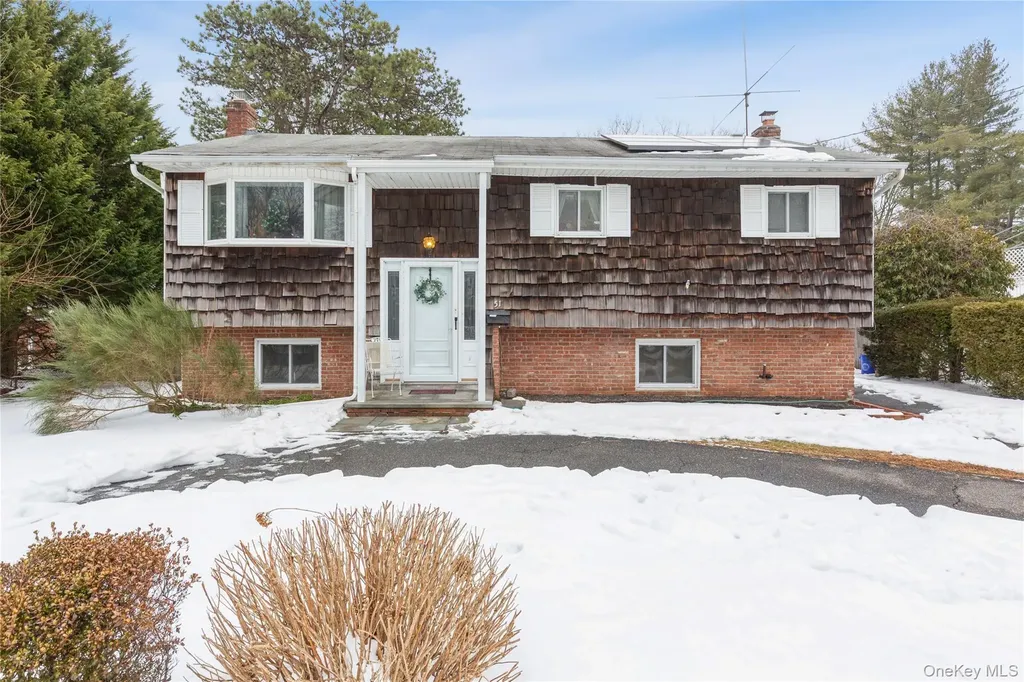 51 Forest Avenue West Babylon NY 11704