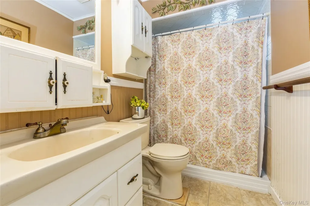 51 Forest Avenue West Babylon NY 11704